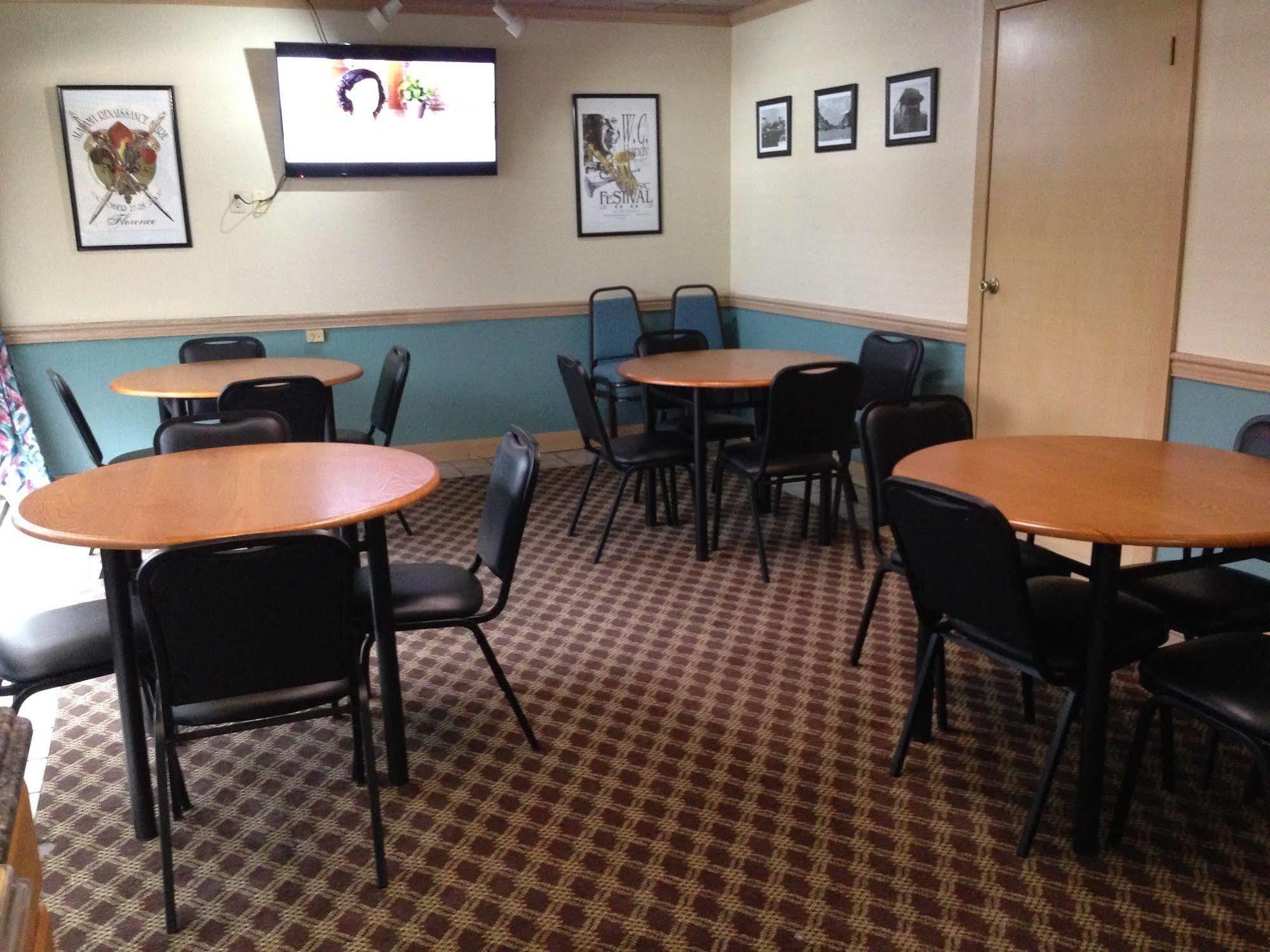 Days Inn By Wyndham Florence Downtown Екстериор снимка